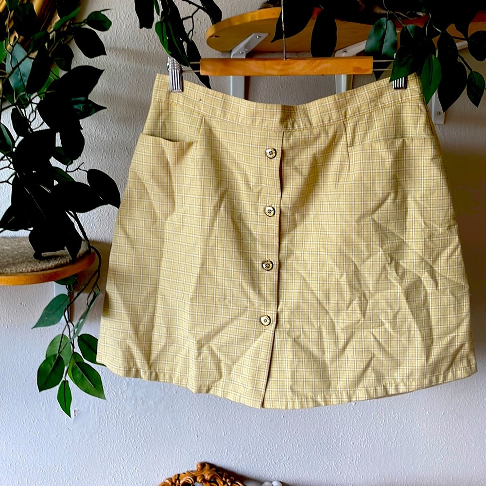 VTG beige checkered mini skort